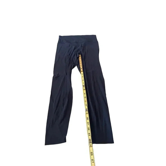 all in motion Women's Black Medium Wash Crop Activewear Pants Size Medium - Picture 4 of 5
